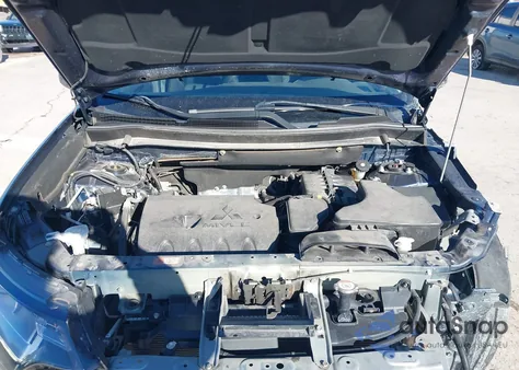 2019 Mitsubishi Outlander Es z USA, uszkodzony, nr VIN JA4AZ3A36KZ014322